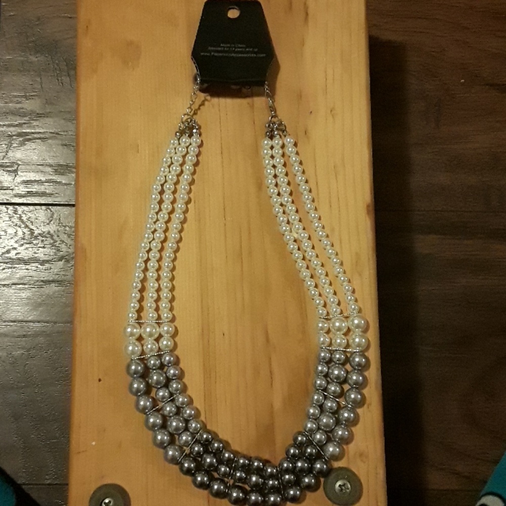 Paparazzi Jewelry - Picture 2 of 2